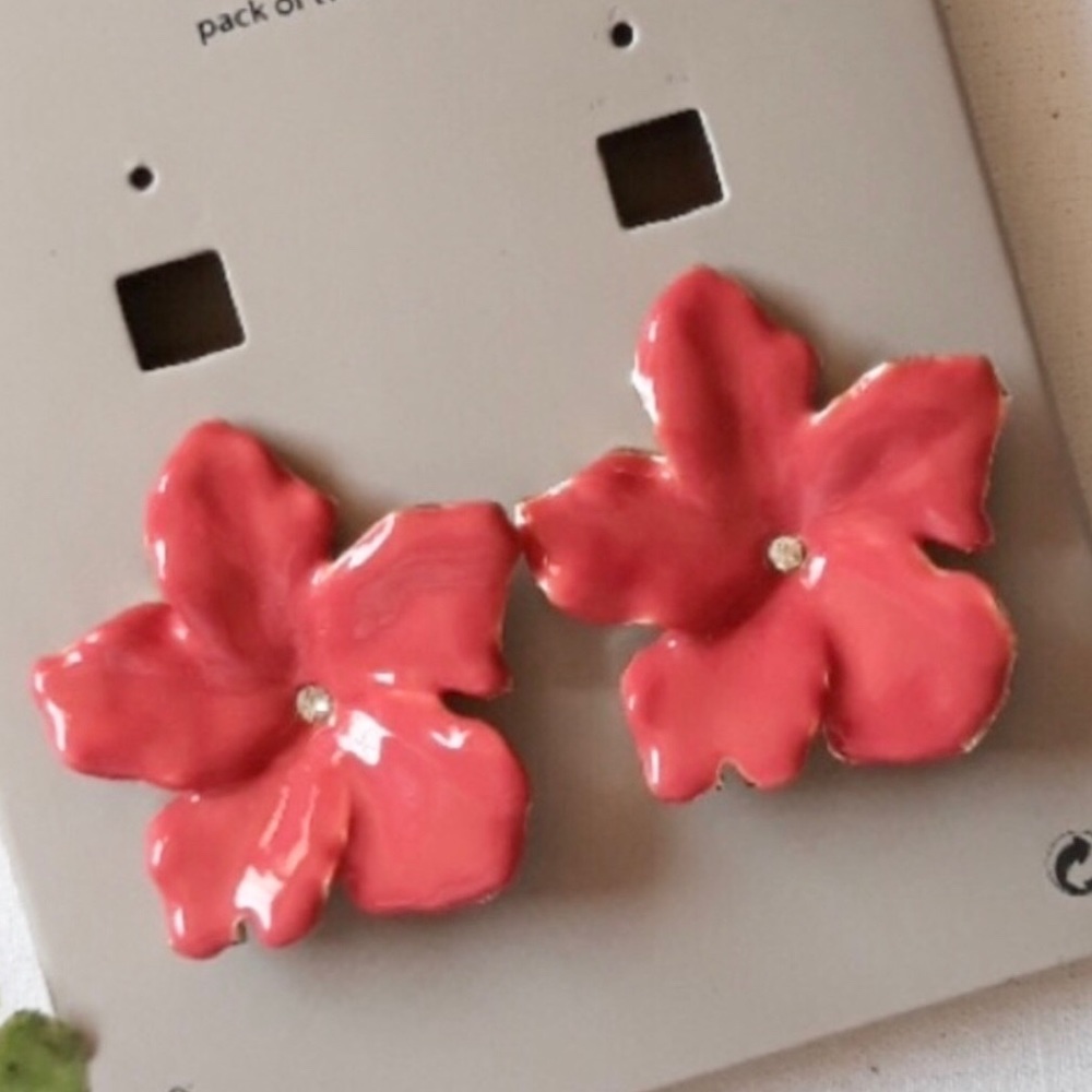 ❤... Zara Coral Floral Earrings